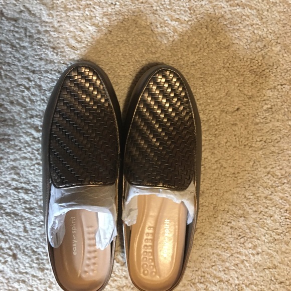 Easy Spirit - Picture 2 of 3